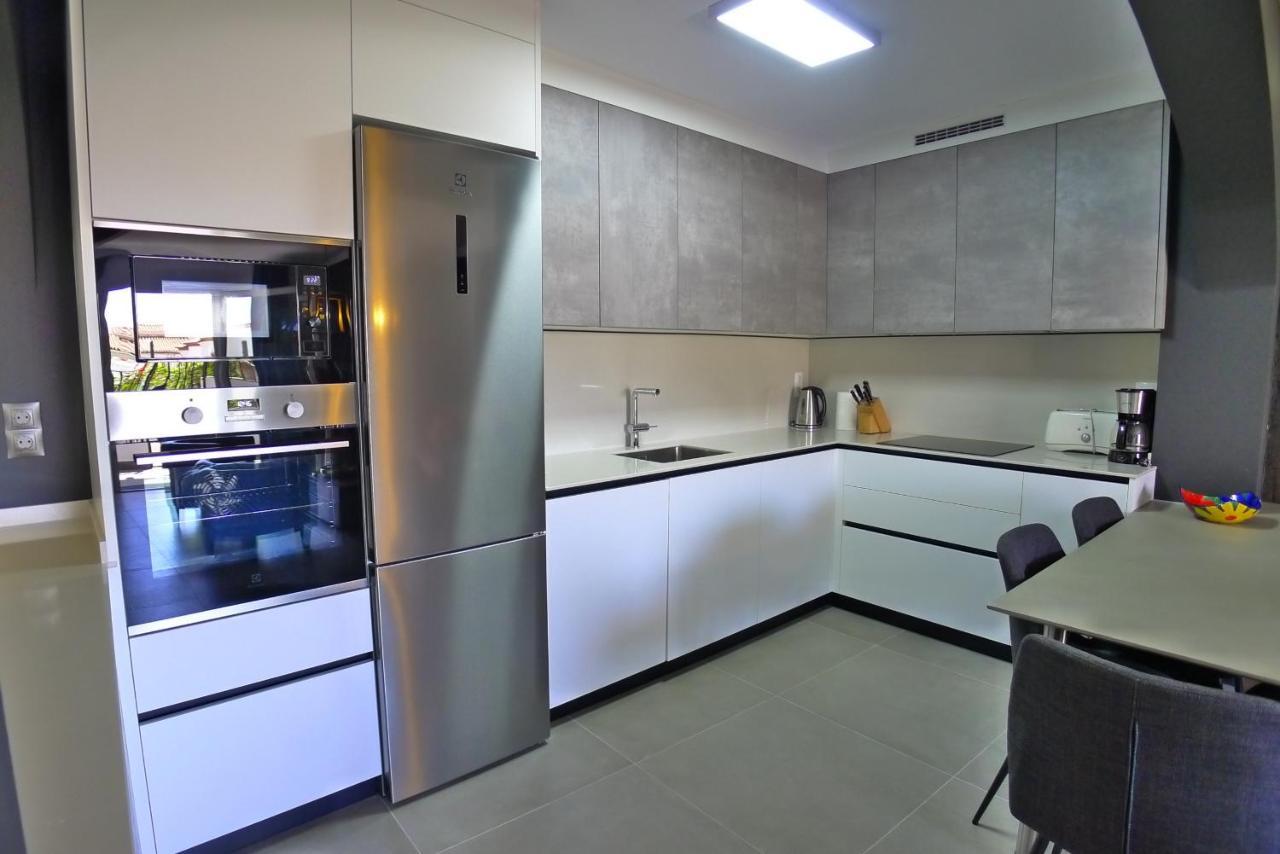 R1358 La Hacienda 10 A Apartment เนร์คา ภายนอก รูปภาพ
