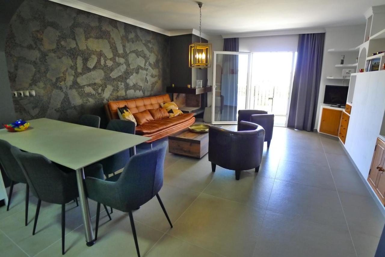 R1358 La Hacienda 10 A Apartment เนร์คา ภายนอก รูปภาพ