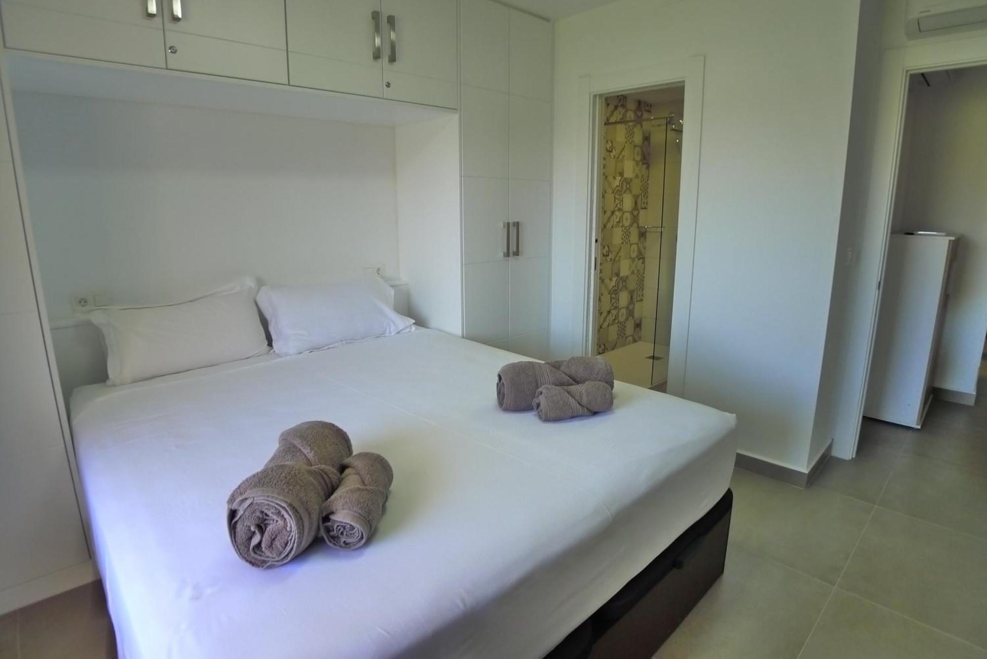R1358 La Hacienda 10 A Apartment เนร์คา ภายนอก รูปภาพ