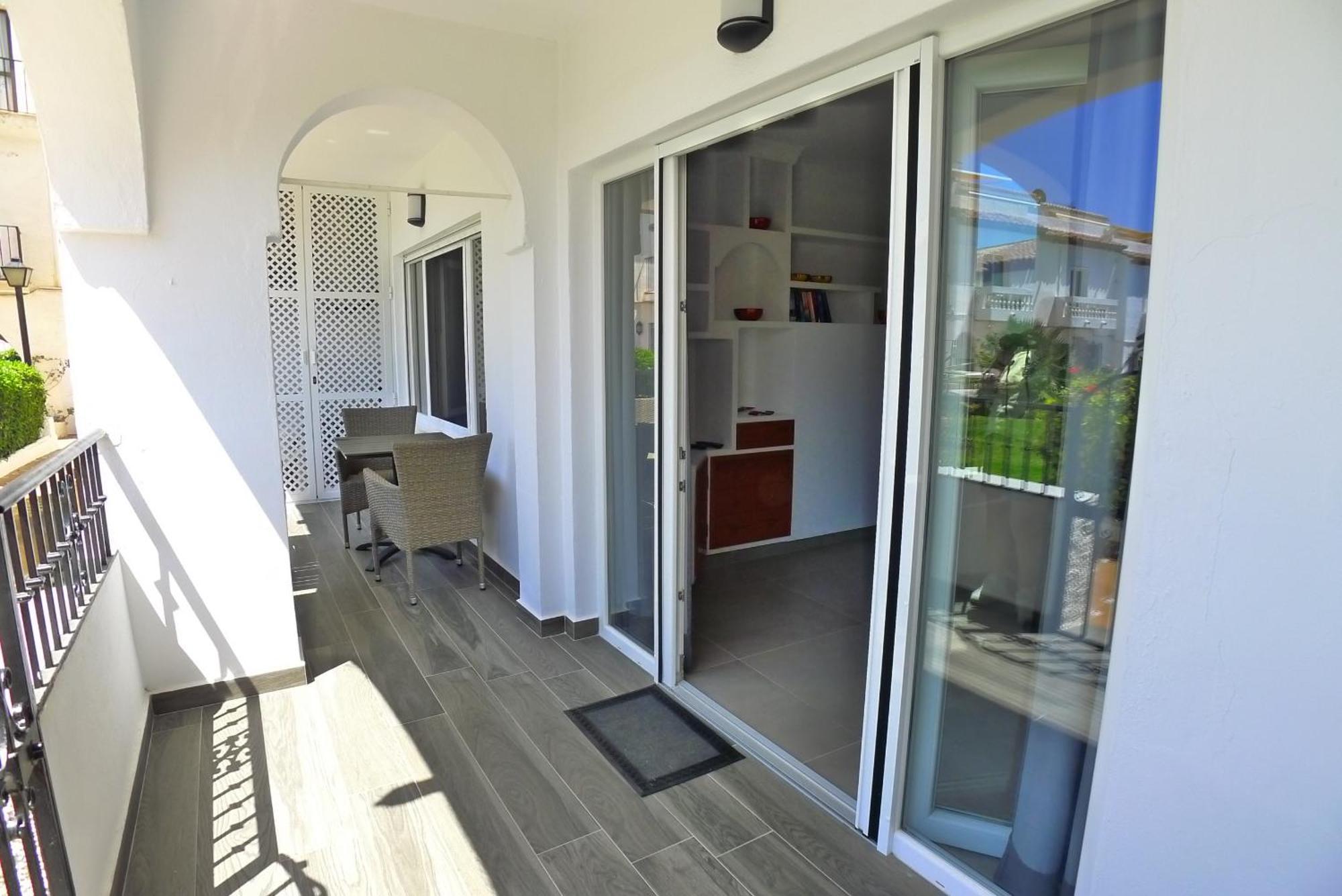 R1358 La Hacienda 10 A Apartment เนร์คา ภายนอก รูปภาพ